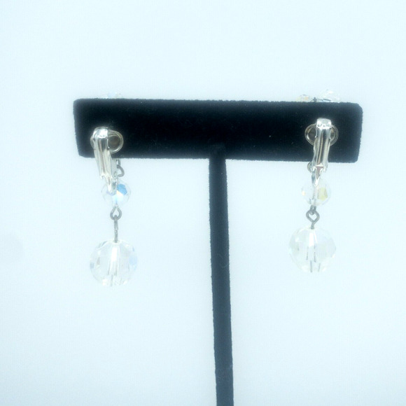 Vintage Aurora Borealis Clear Beaded Dangle Clip-On Earrings Faceted 1.75" - Picture 3 of 12